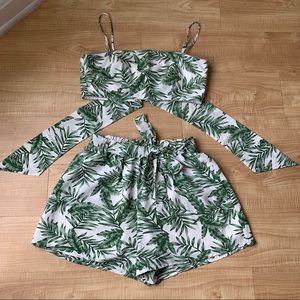 Lulu’s green leaf print two piece set size S [WORN ONCE]